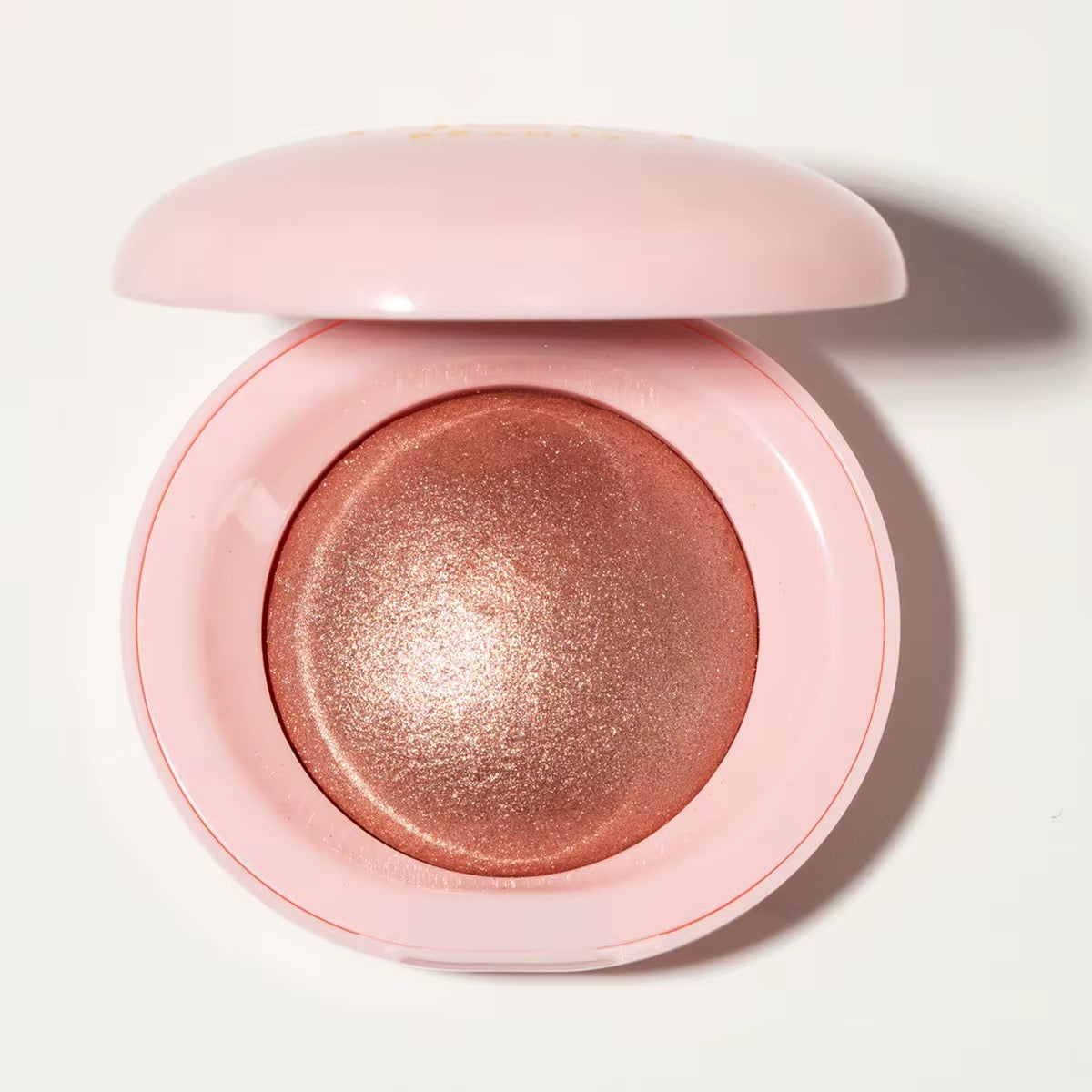Soft Skin-like Finish Backed Highlighter